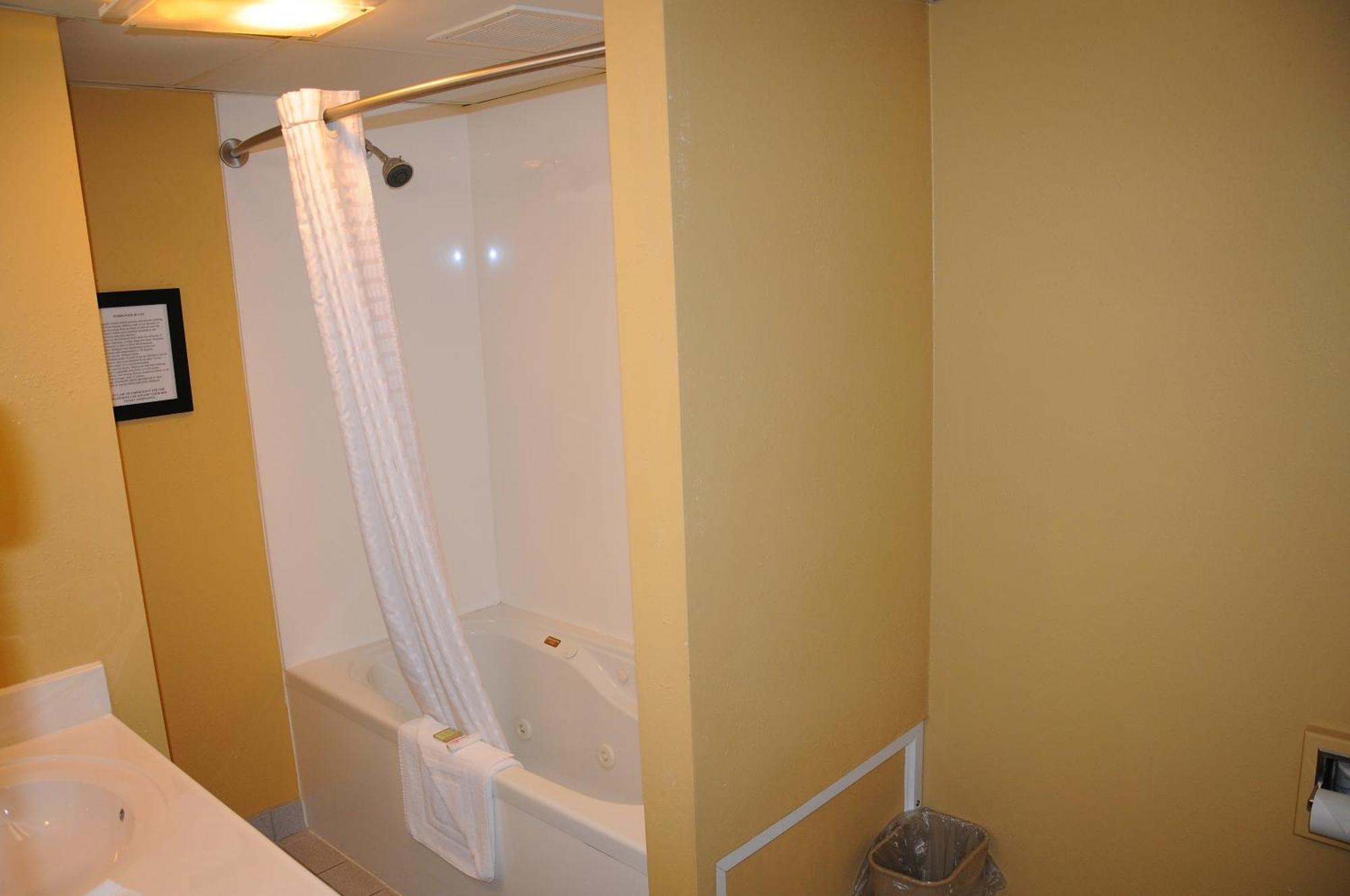 Boarders Inn And Suites By Cobblestone Lamar Missouri Phòng bức ảnh