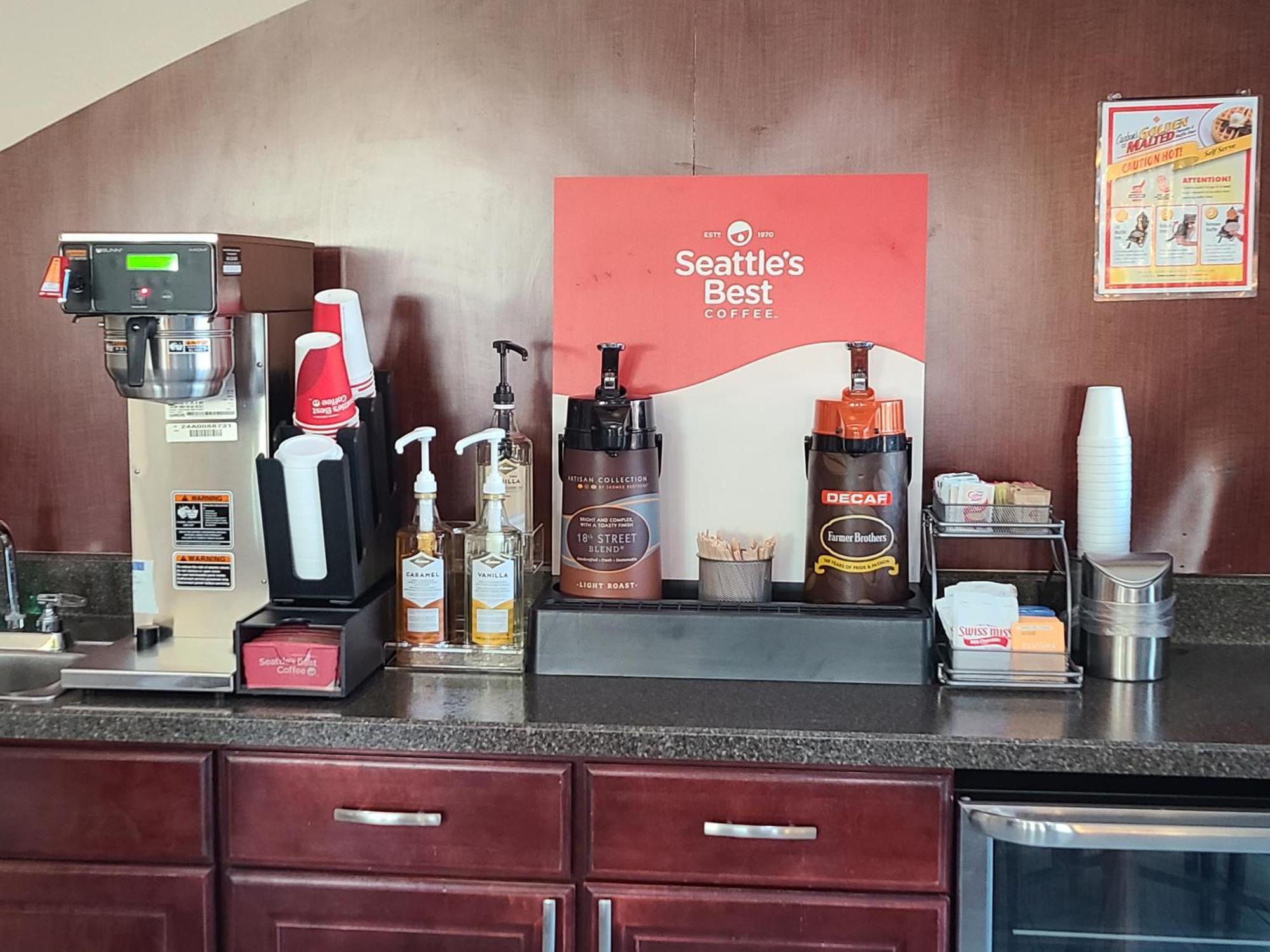 Boarders Inn And Suites By Cobblestone Lamar Missouri Ngoại thất bức ảnh