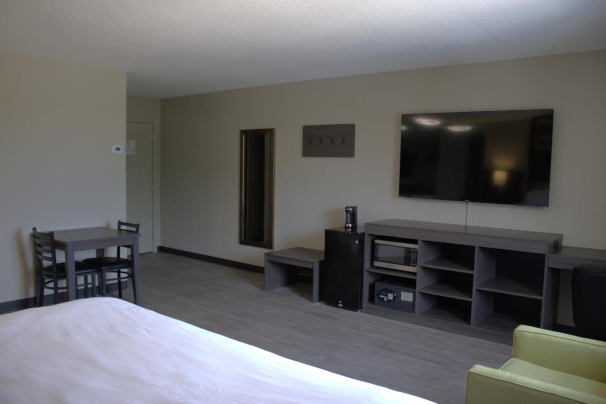 Boarders Inn And Suites By Cobblestone Lamar Missouri Ngoại thất bức ảnh