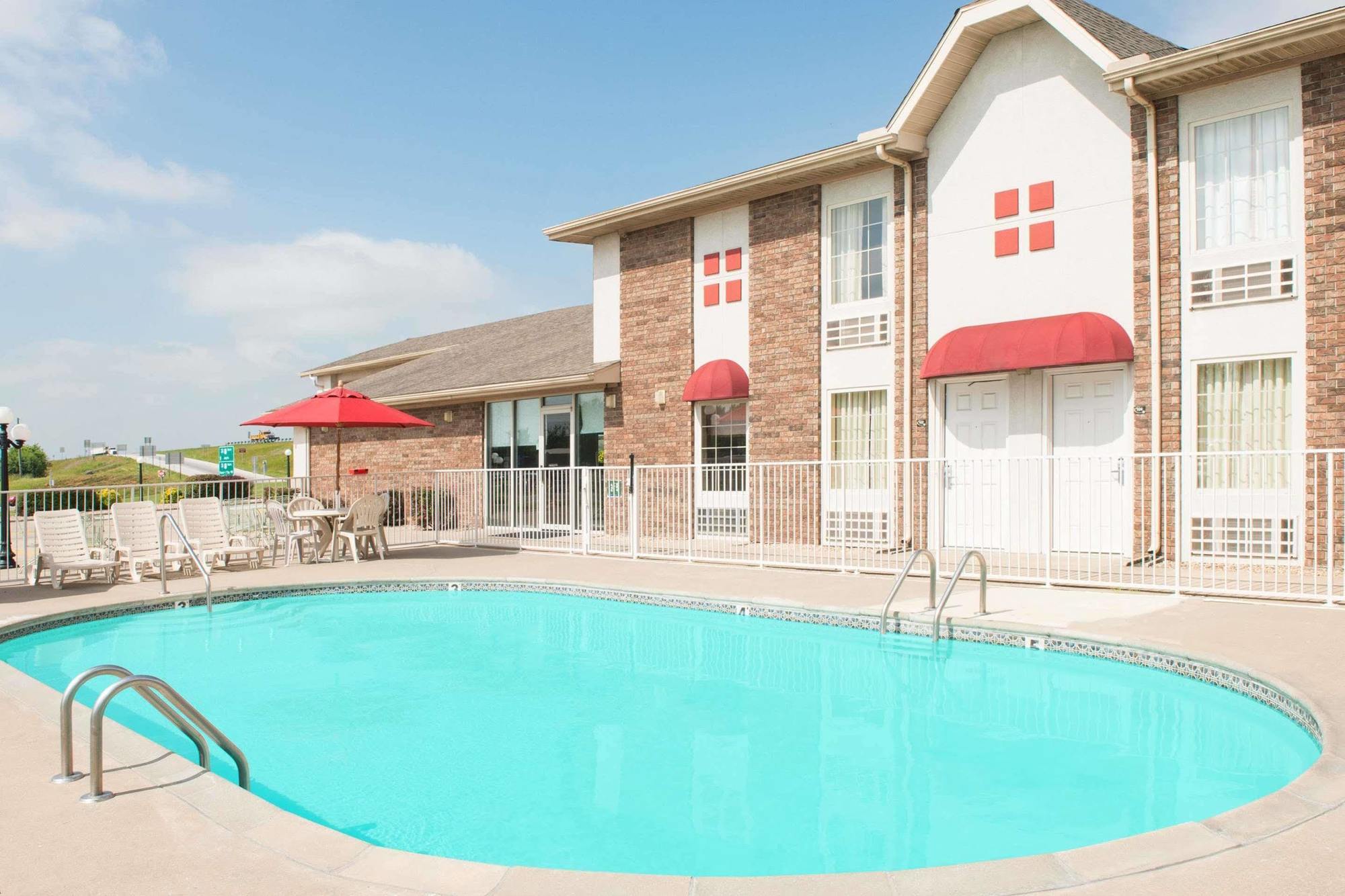Boarders Inn And Suites By Cobblestone Lamar Missouri Ngoại thất bức ảnh